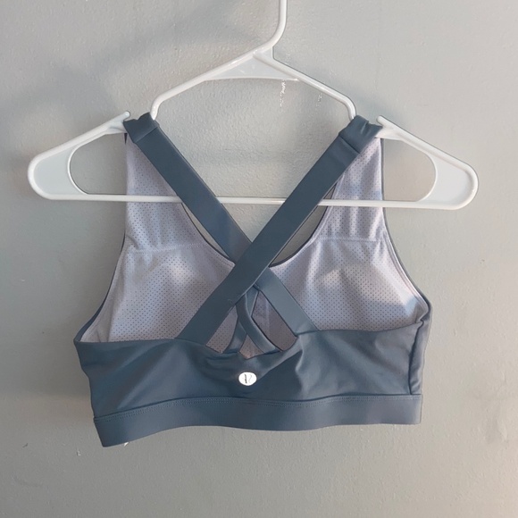 blue sports bra - breatheable - Picture 2 of 3